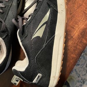 Altra Youth Size 6 Running Shoe
